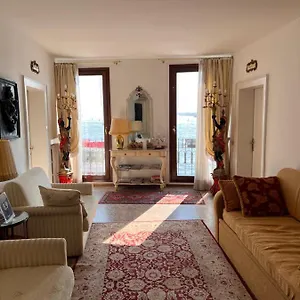 La Corte Dei Dogi Bed & Breakfast Venetië